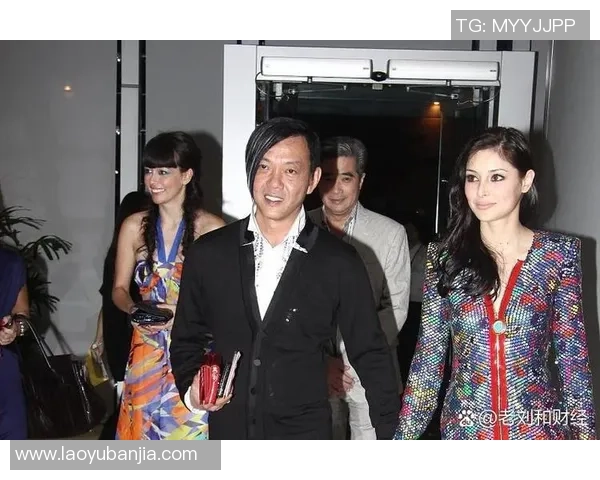 女明星与足球明星同框瞬间展现魅力与运动激情的精彩瞬间分享