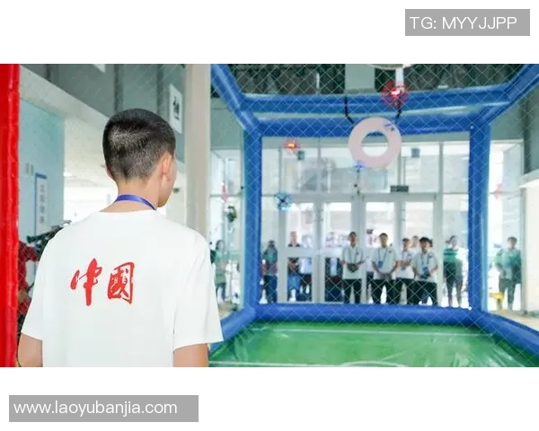 上海足球商场新机遇探讨如何推动本地足球产业发展与商业合作