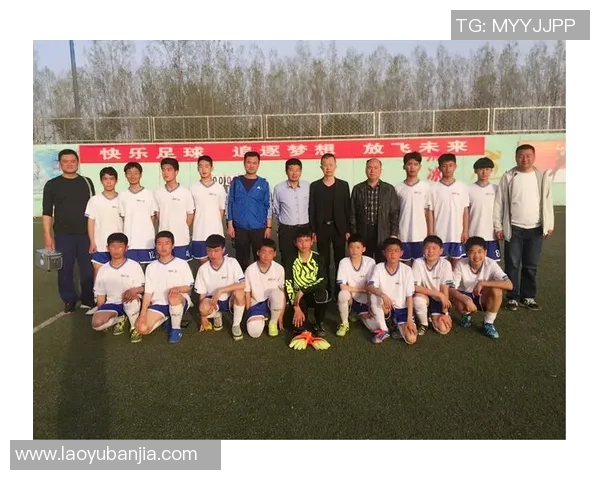 足球冉潘：从草根到顶尖球员的奋斗历程与心路历程解析